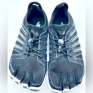 Fila Skele-Toes Minimalist Barefoot Running Black Shoes Mens Size 6.5